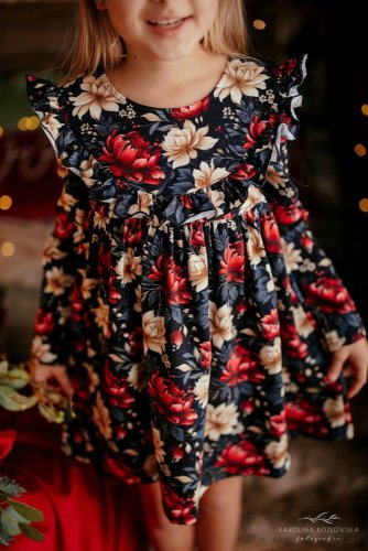 šaty s dlouhým rukávem a květinovým potiskem/malvinka.cz