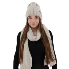 Stylová dámská zimní čepice a šála v béžové barvě – hřejivý set pro chladné dny. Stylová dámská zimní čepice a šála v béžové barvě – hřejivý set pro chladné dny.