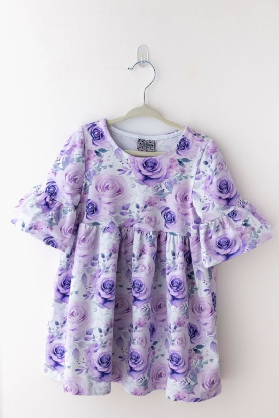 Boho dívčí šatičky s fialkovými růžemi