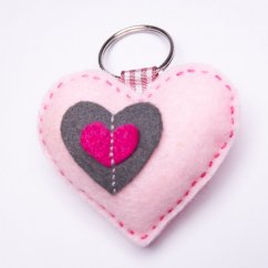 Klíčenka Pink Heart světlá - růžovo šedé srdce