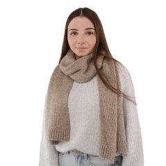 Stylová béžová šála – nadčasový doplněk do zimního šatníku