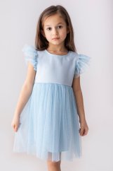Světle modré dívčí slavnostní šaty s třpytivou tylovou sukní a volánkovými rukávky Lily Grey. Světle modré dívčí slavnostní šaty s třpytivou tylovou sukní a volánkovými rukávky Lily Grey.