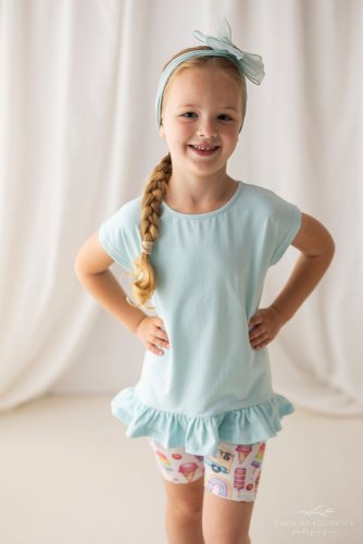 Stylová tunika pro malé slečny s hravým dolním volánem