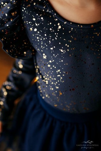 Modrá sametová bluzka s třpytkami