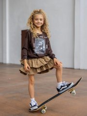 Stylová volánová sukně v karamelovém odstínu