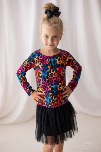 Originální dívčí outfit plný energie