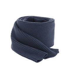 Tmavě modrý pánský zimní šátek Brayan z jemné merino vlny, srolovaný a s viditelným žebrovaným úpletem pro elegantní vzhled.