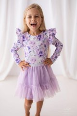 Dívčí blůzka s fialovými růžemi a volánkovými rukávy