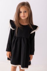 Dívčí černé šaty s dlouhým rukávem a krajkou, elegantní model z bavlny a elastanu.