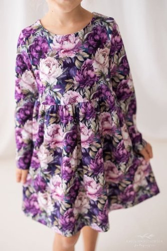 Dívčí šaty s dlouhým rukávem