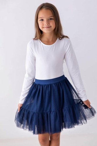 Dívčí tričko s dlouhým rukávem z příjemného materiálu (95 % bavlna, 5 % elastan). Skvěle padne, je měkké, prodyšné a ideální na každodenní nošení.