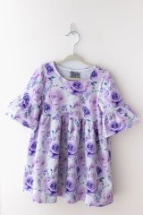 Boho dívčí šatičky s fialkovými růžemi