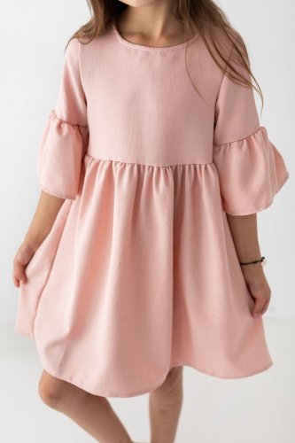 Pudrové šaty pro princezny – pohodlí a styl v jednom.