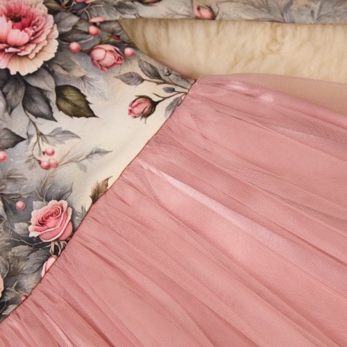 Romantické šaty pro holčičky – květy a tyl