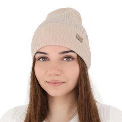 Krémově růžová dámská čepice pro lehčí zimy