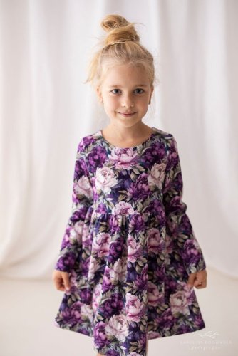 Elegantní květinové šaty pro malé parádnice