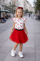 Stylová tylová sukně, která rozzáří každý dívčí outfit.