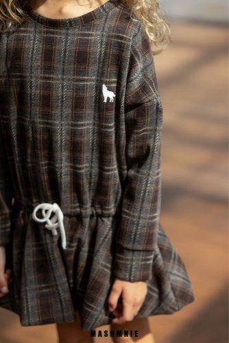 Volný střih, moderní design, každodenní komfort