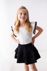 Dívčí blůzka s černou krajkou – jemná elegance v bílé barvě Dívčí blůzka s černou krajkou – jemná elegance v bílé barvě