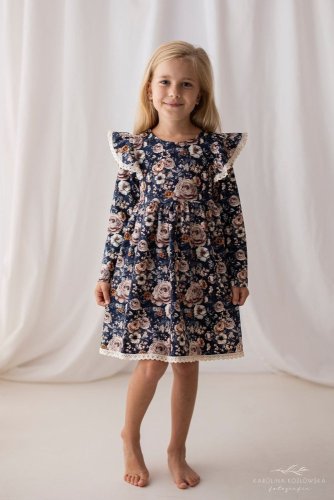 Elegantní květinové šaty pro malé parádnic