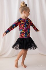 Originální šaty plné barev a energie dostupné na malvinka.cz