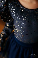 Modrá sametová bluzka s třpytkami