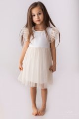 Jemné tylové šaty pro výjimečné chvíle