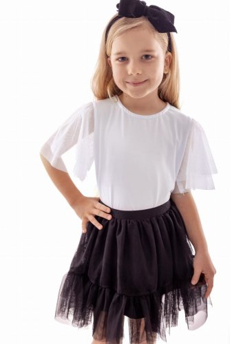 Elegantní dívčí blůzka s třpytivými tylovými rukávy pro výjimečné okamžiky.