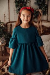 Dívčí šaty s nadýchanými rukávy – pohodlí a styl v jednom