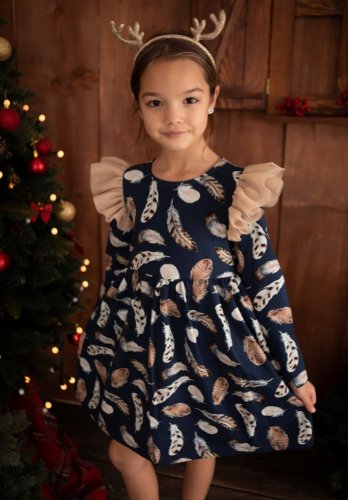 Stylové a pohodlné šaty s něžným peříčkovým vzorem