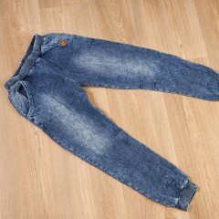 Stylové dětské baggy džíny v modré barvě – ideální pro volný čas i hřiště